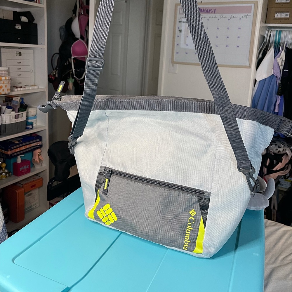 Columbia Cascades Explorer Roll Top Lunch Pack